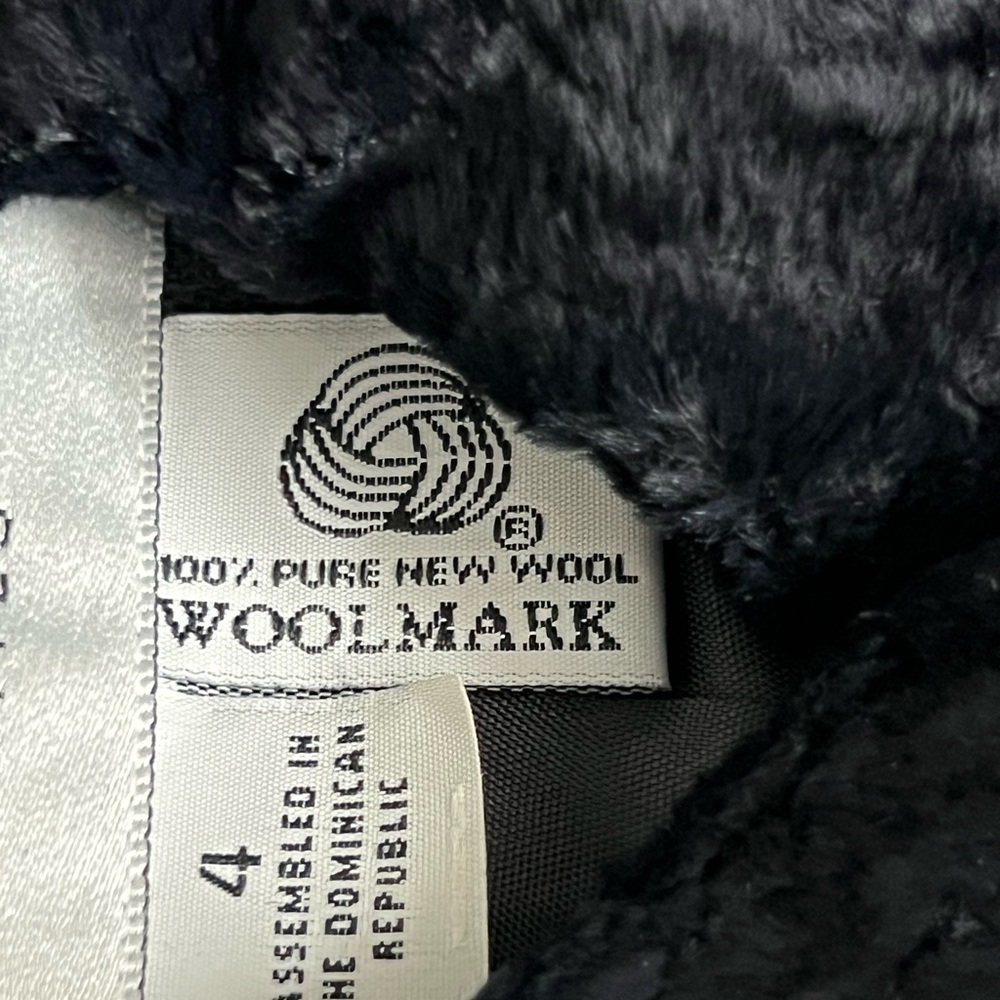 ❄️Women’s Charcoal Gray Wool-Blend Jacket with Button Front - Picture 9 of 15